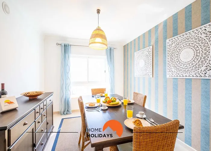 #115 Bernardo Flat By Holidays Daire *