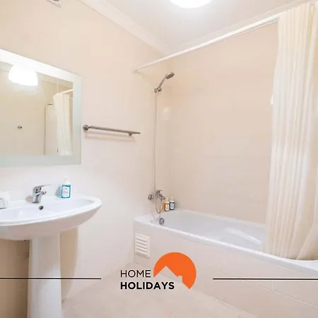 #115 Bernardo Flat By Holidays Appartamento *